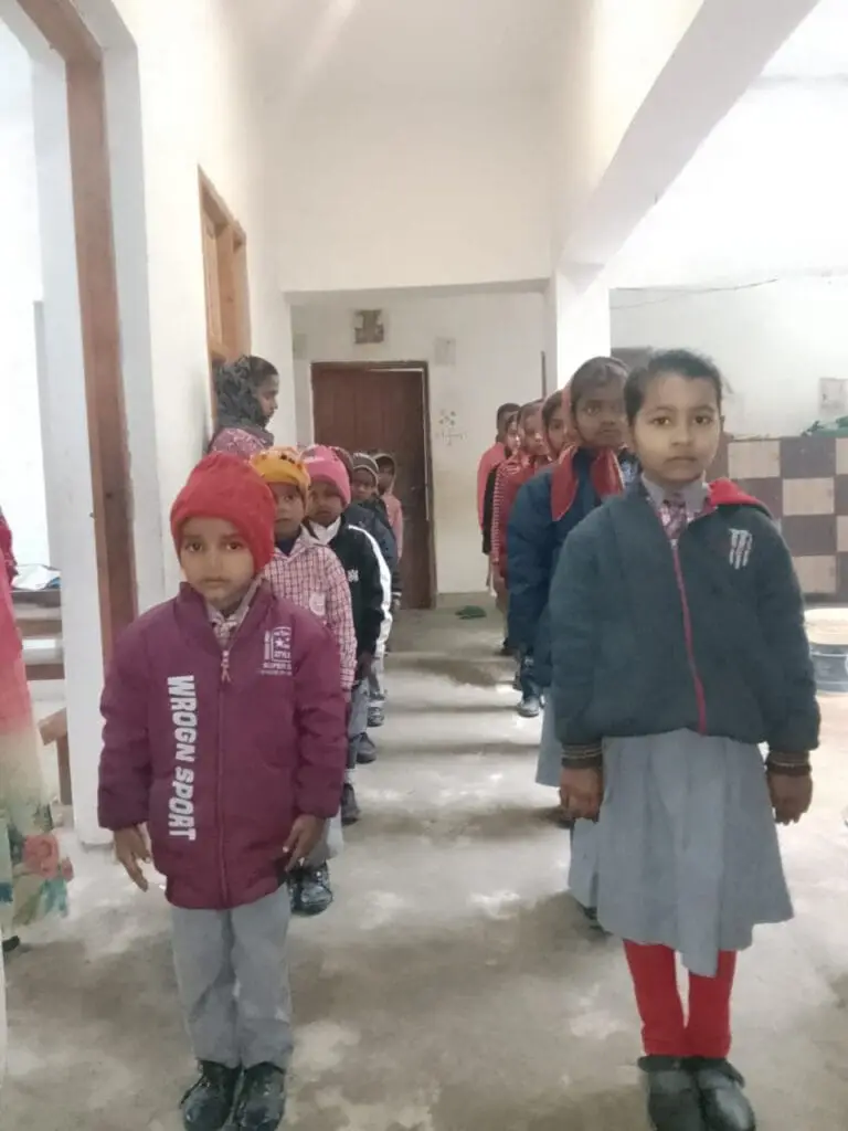 Students inside Apex International School Indrathair, recognized as the best school in Manigachhi & Darbhanga for high-quality, disciplined English medium education